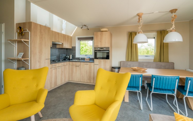 Zeepaard chalet living (3).jpg