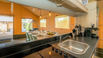 Zanzi_tent_6p._keuken_4_verkleind.jpg