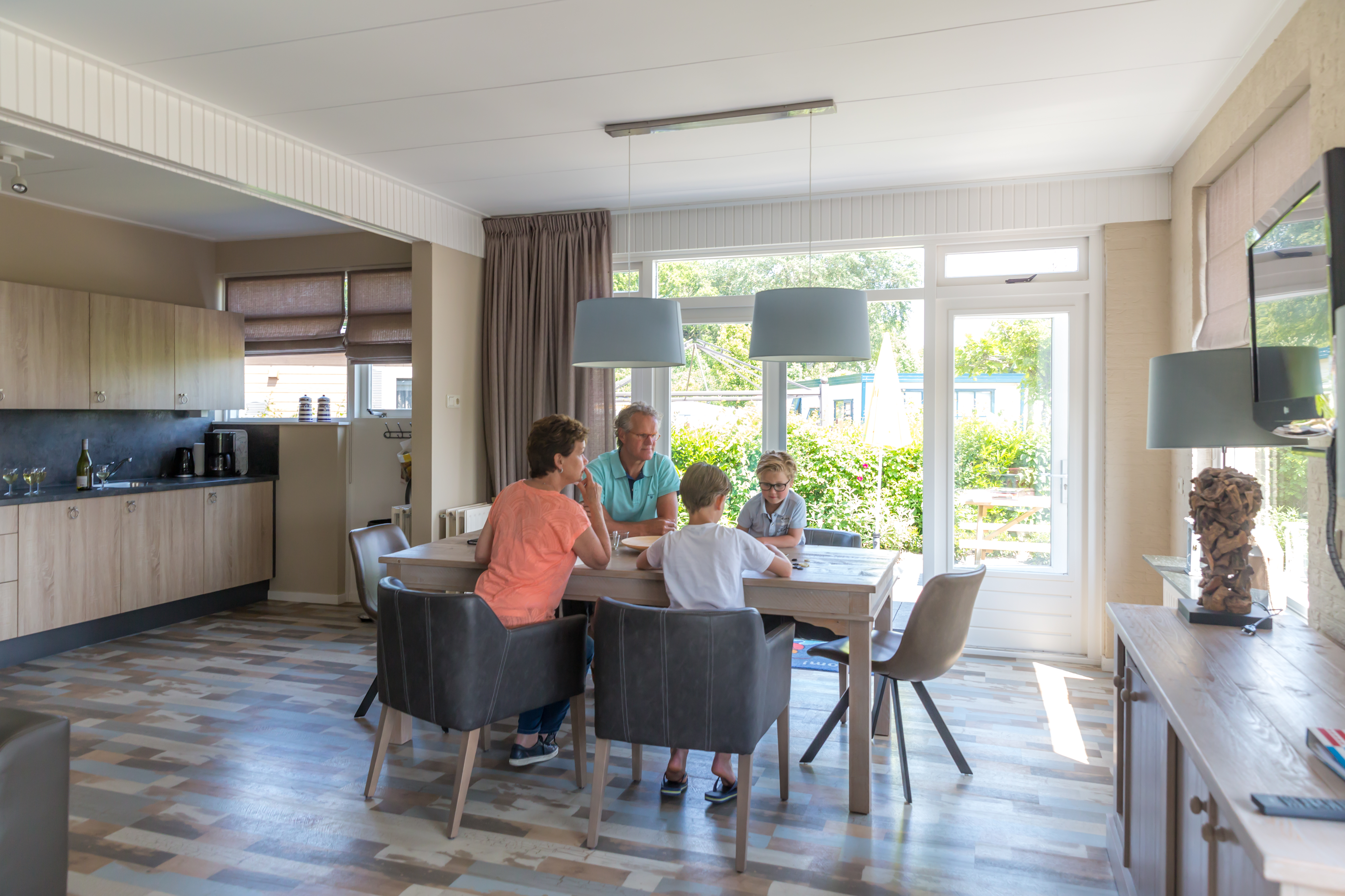 /l/de/library/download/urn:uuid:7fb13e7d-9aa0-4ab3-9d51-d72c0862cada/beachbungalow+eethoek.jpg?