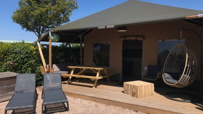 Zanzi 4p terras 3.JPG