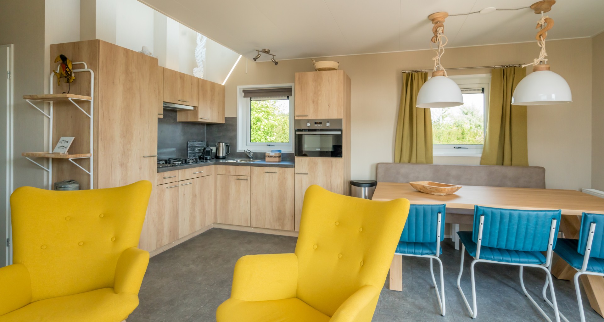 Zeepaard chalet living (3).jpg