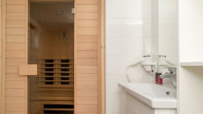 Zeester chalet sauna verkleind.jpg