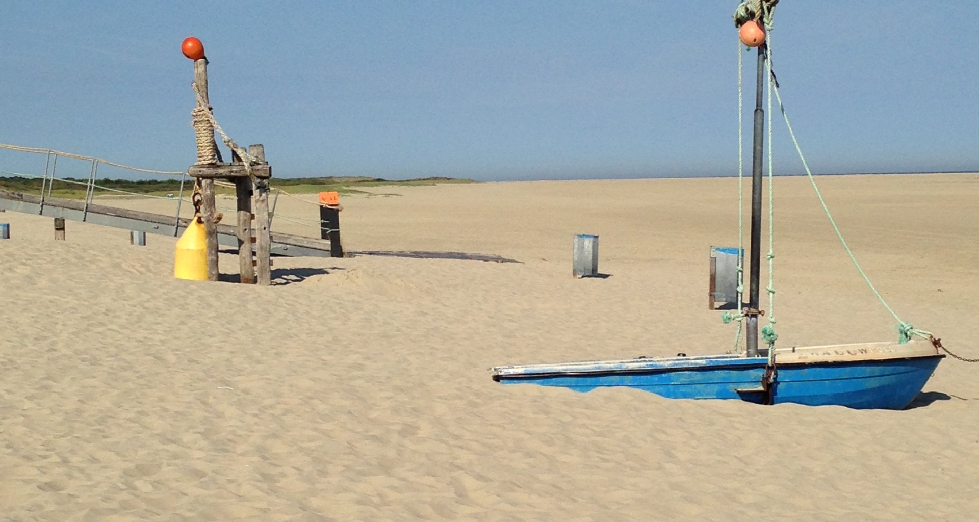 Julianahoeve strand zwaluw.JPG