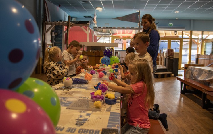 Knutselfeestje 2022_23.JPG