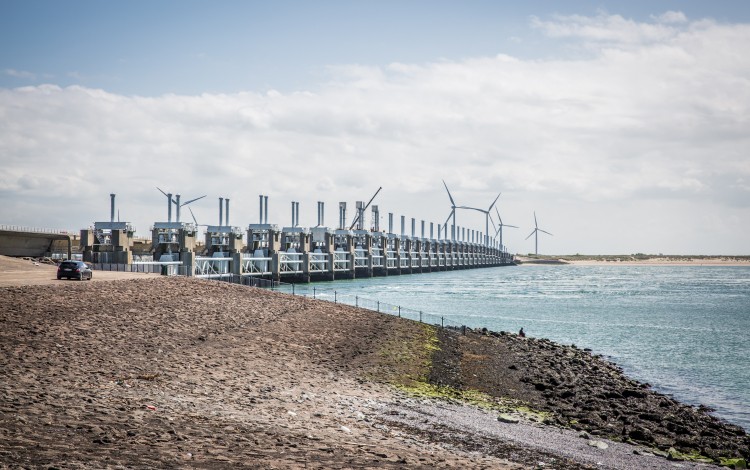 Oosterscheldekering.jpg