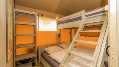 Zanzi_tent_7p_slaapkamer_verkleind.jpg